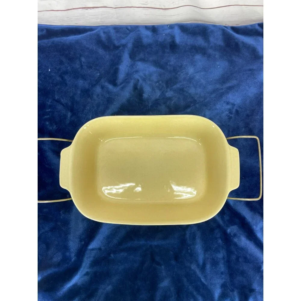 Vintage 1983 Pfaltzgraff Ceramic Casserole Dish‎ with Metal Rack